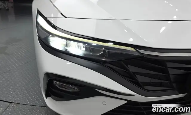 Hyundai Avante 2024 1.6 автомат (гидро), миниатюра 7