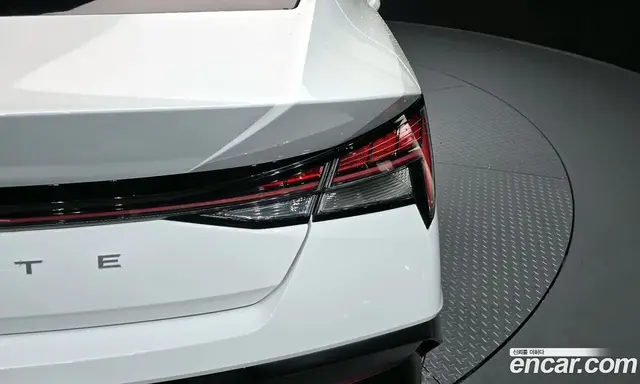 Hyundai Avante 2025 1.6 автомат (гидро), миниатюра 9 Hyundai Avante 2025 1.6 автомат (гидро), миниатюра 9