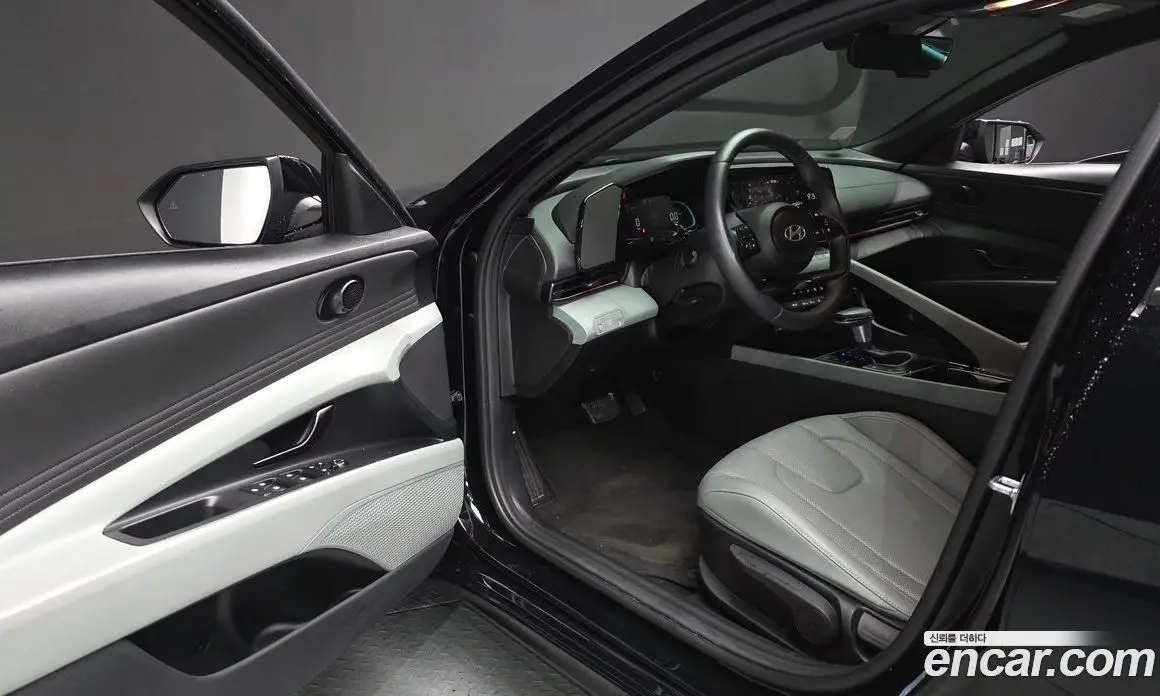 Hyundai Avante 2025 1.6 автомат (гидро), фото 10 Hyundai Avante 2025 1.6 автомат (гидро), фото 10