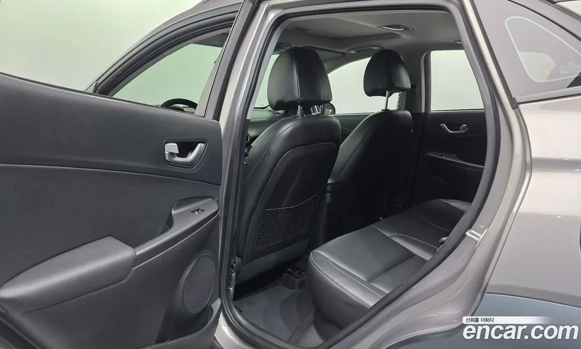 Hyundai Kona 2017 1.6 автомат (гидро), фото 17 Hyundai Kona 2017 1.6 автомат (гидро), фото 17