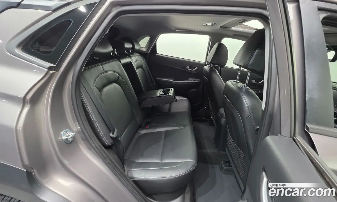 Hyundai Kona 2017 1.6 автомат (гидро), фото 18 Hyundai Kona 2017 1.6 автомат (гидро), фото 18