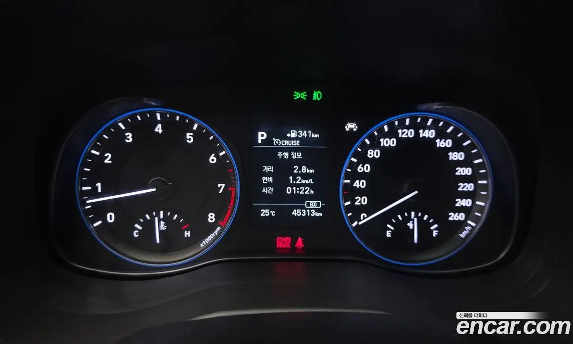 Hyundai Kona 2017 1.6 автомат (гидро), фото 8 Hyundai Kona 2017 1.6 автомат (гидро), фото 8