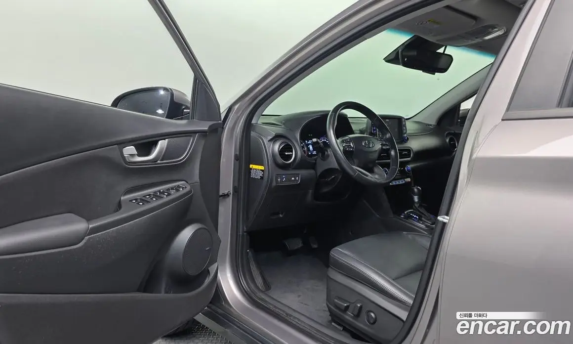 Hyundai Kona 2017 1.6 автомат (гидро), фото 10 Hyundai Kona 2017 1.6 автомат (гидро), фото 10