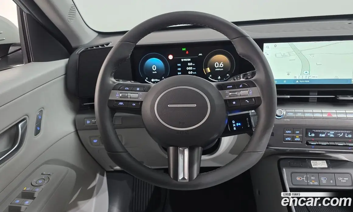 Hyundai Kona 2023 1.6 автомат (гидро), фото 14