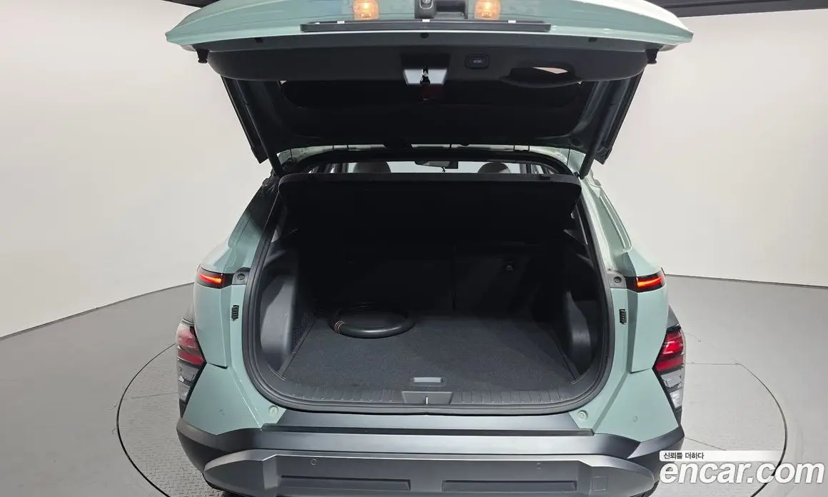 Hyundai Kona 2023 1.6 автомат (гидро), фото 20