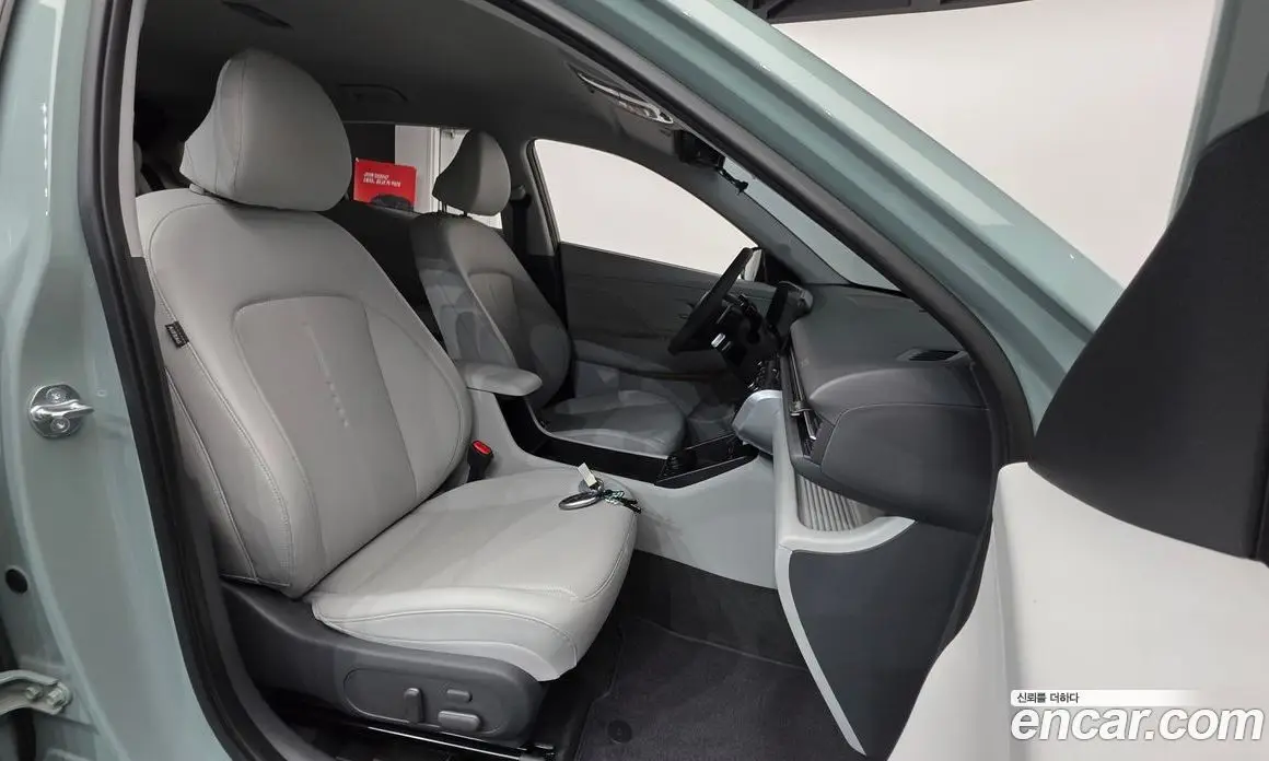 Hyundai Kona 2023 1.6 автомат (гидро), фото 10