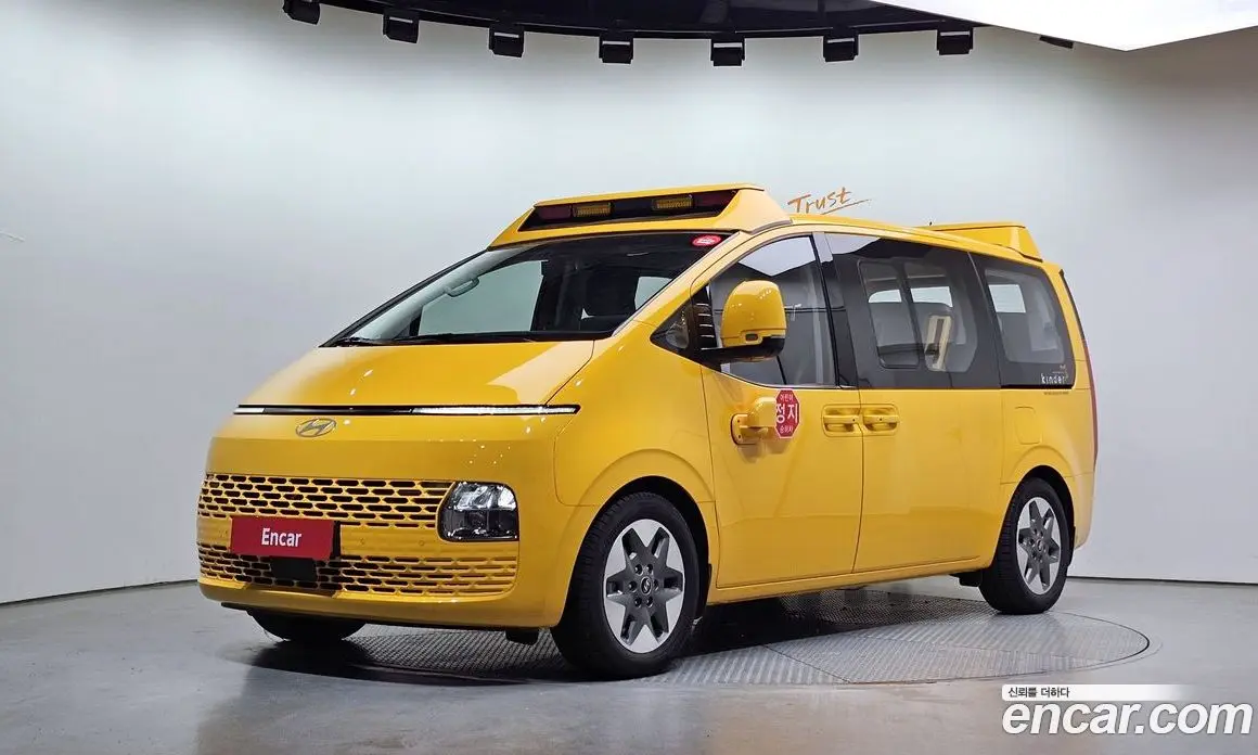 Hyundai Staria 2025 3.5 автомат (гидро), фото 1 Hyundai Staria 2025 3.5 автомат (гидро), фото 1
