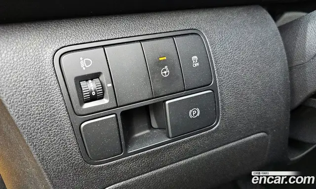Hyundai Staria 2025 3.5 автомат (гидро), миниатюра 12