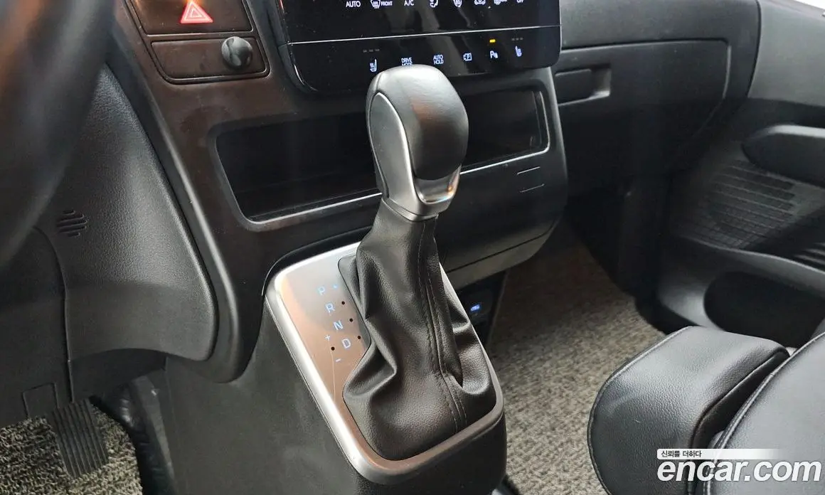 Hyundai Staria 2025 3.5 автомат (гидро), фото 11 Hyundai Staria 2025 3.5 автомат (гидро), фото 11