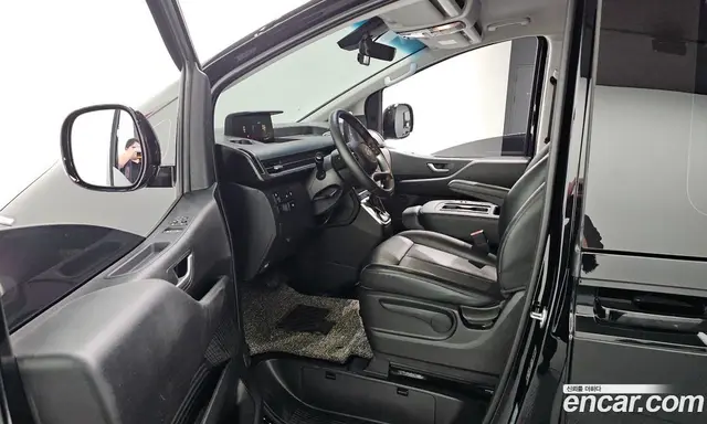 Hyundai Staria 2025 3.5 автомат (гидро), миниатюра 12
