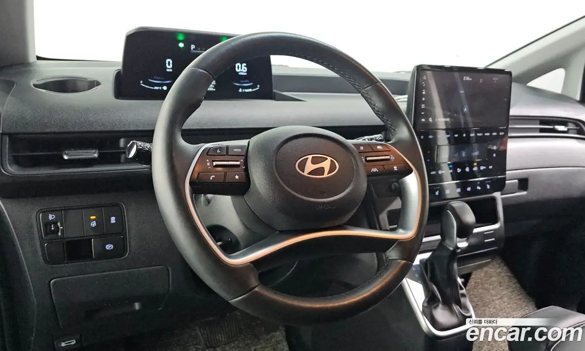 Hyundai Staria 2025 3.5 автомат (гидро), фото 16 Hyundai Staria 2025 3.5 автомат (гидро), фото 16