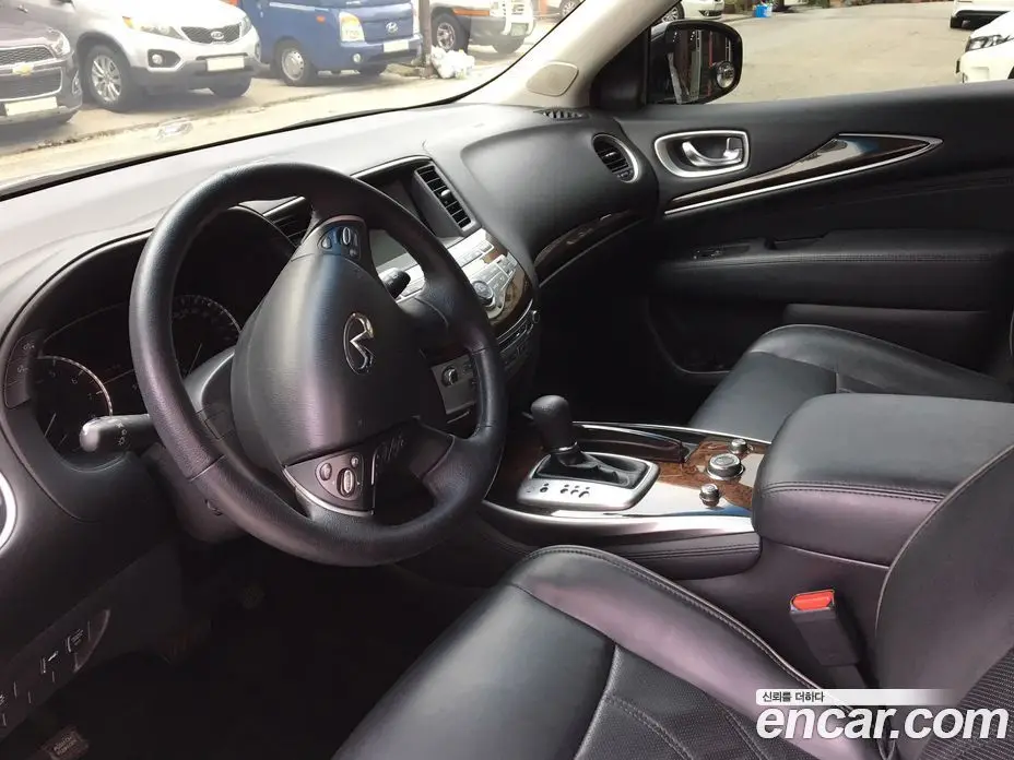 Infiniti JX 2013 3.5 автомат (вариатор), фото 6 Infiniti JX 2013 3.5 автомат (вариатор), фото 6