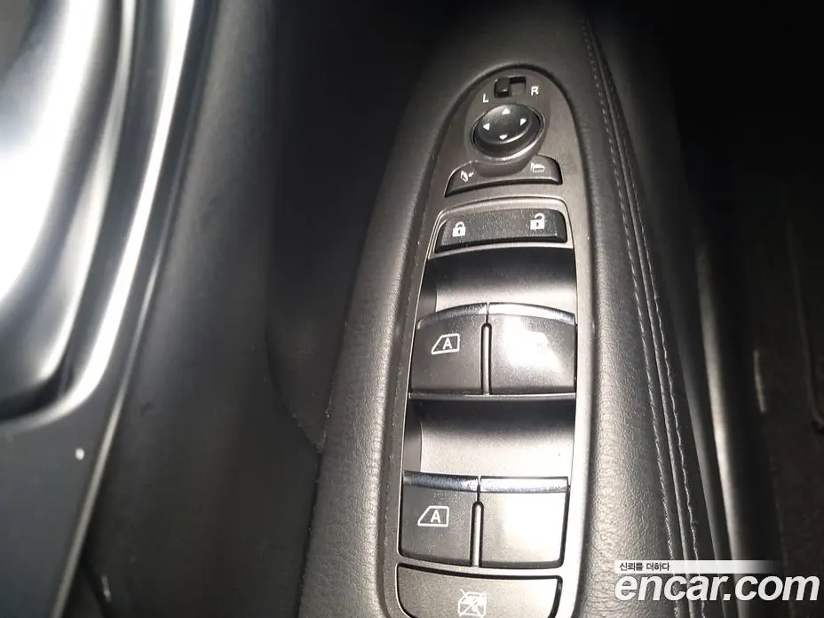 Infiniti Q70 2016 3.7 автомат (гидро), фото 13 Infiniti Q70 2016 3.7 автомат (гидро), фото 13