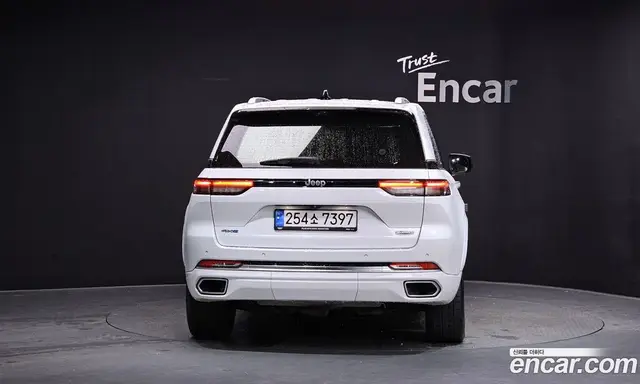 Jeep Cherokee 2023 2.0 автомат (гидро), миниатюра 3 Jeep Cherokee 2023 2.0 автомат (гидро), миниатюра 3