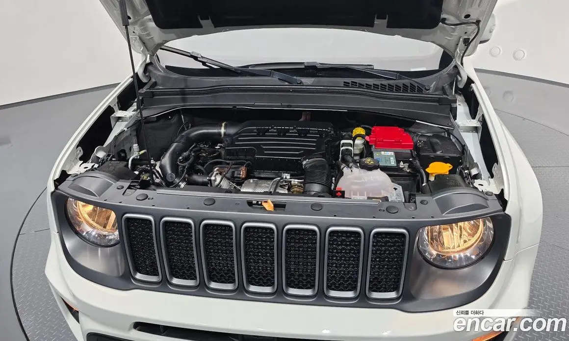 Jeep Renegade 2022 1.3 автомат (гидро), фото 5 Jeep Renegade 2022 1.3 автомат (гидро), фото 5
