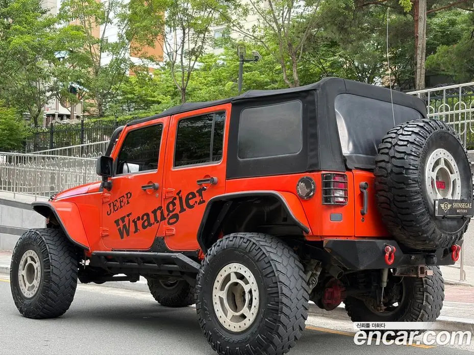 Jeep Wrangler 2012 2.8 автомат (гидро), фото 12 Jeep Wrangler 2012 2.8 автомат (гидро), фото 12