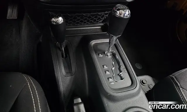 Jeep Wrangler 2014 2.8 автомат (гидро), миниатюра 9