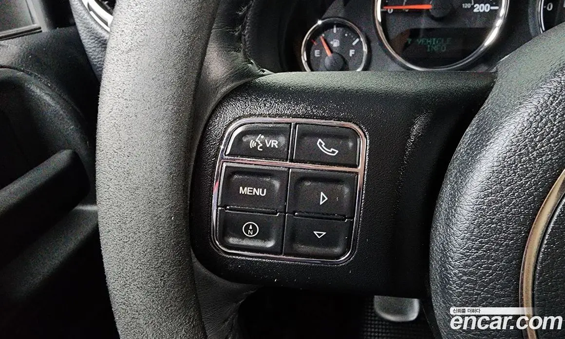 Jeep Wrangler 2017 3.6 автомат (гидро), фото 16 Jeep Wrangler 2017 3.6 автомат (гидро), фото 16