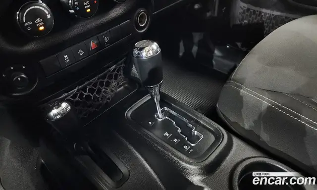 Jeep Wrangler 2017 3.6 автомат (гидро), миниатюра 9 Jeep Wrangler 2017 3.6 автомат (гидро), миниатюра 9