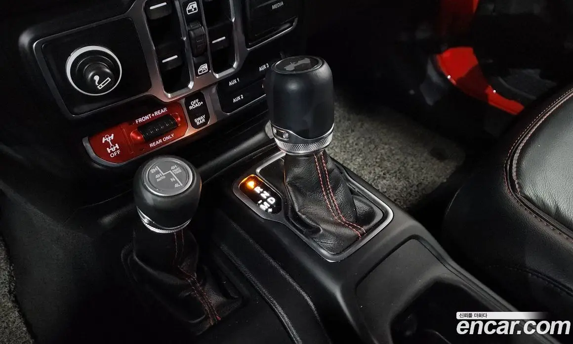 Jeep Wrangler 2021 2.0 автомат (гидро), фото 12 Jeep Wrangler 2021 2.0 автомат (гидро), фото 12