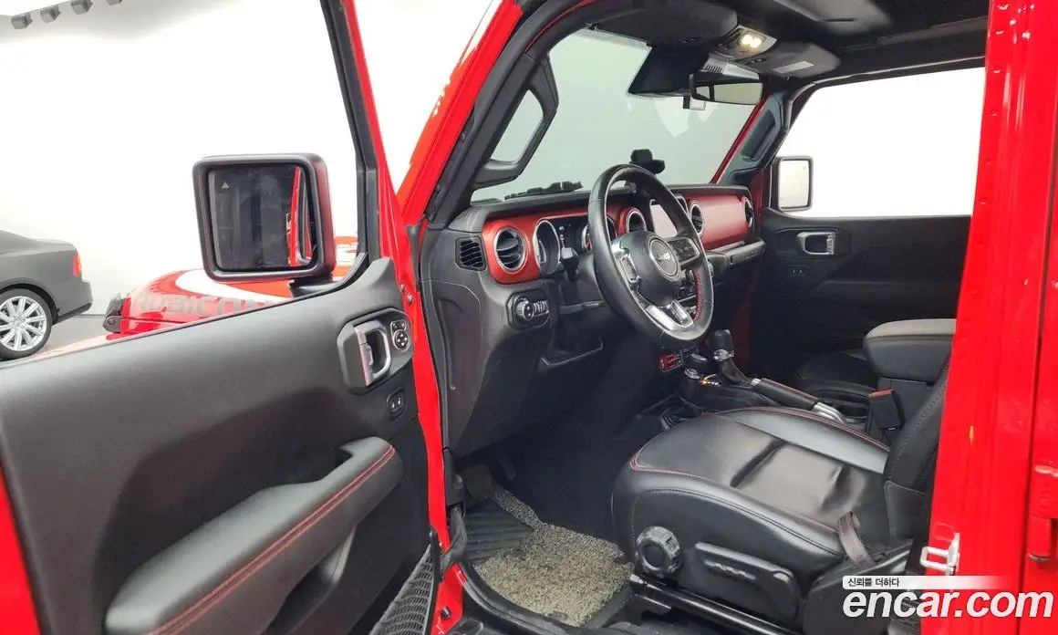 Jeep Wrangler 2021 2.0 автомат (гидро), фото 13 Jeep Wrangler 2021 2.0 автомат (гидро), фото 13