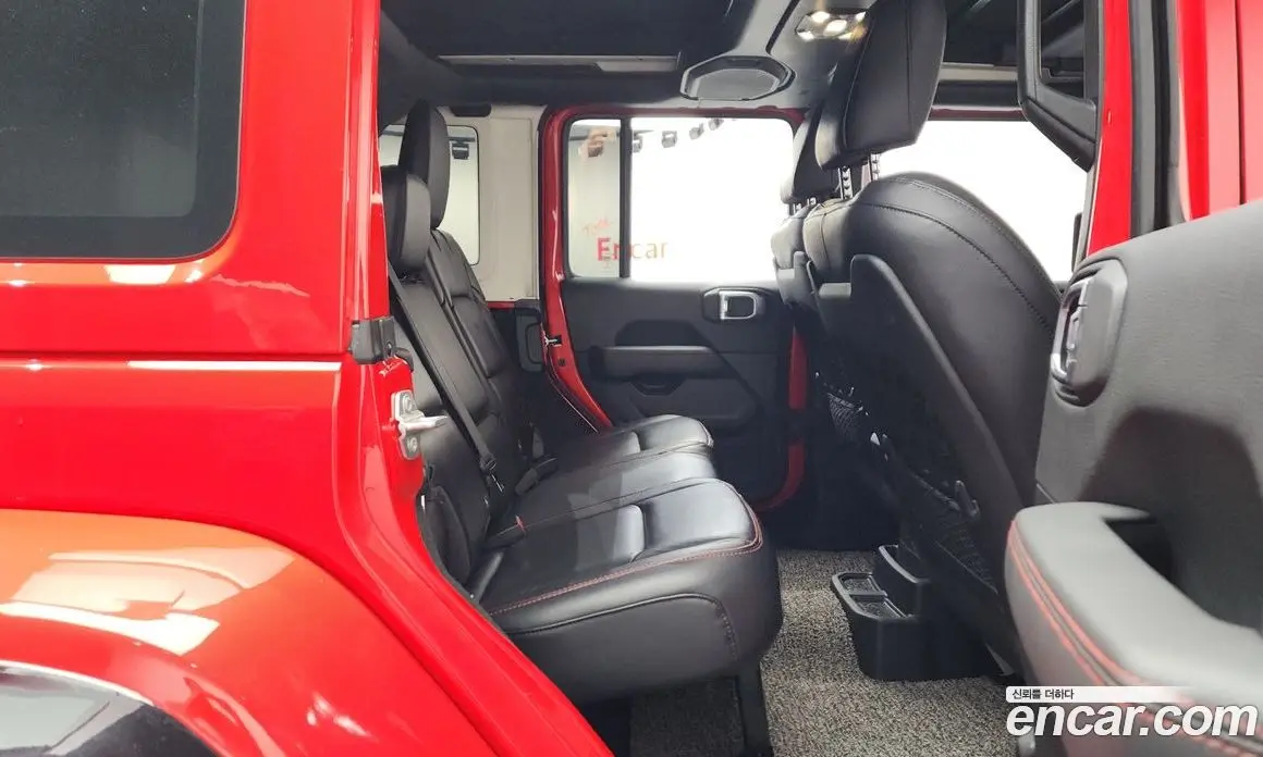 Jeep Wrangler 2021 2.0 автомат (гидро), фото 16 Jeep Wrangler 2021 2.0 автомат (гидро), фото 16