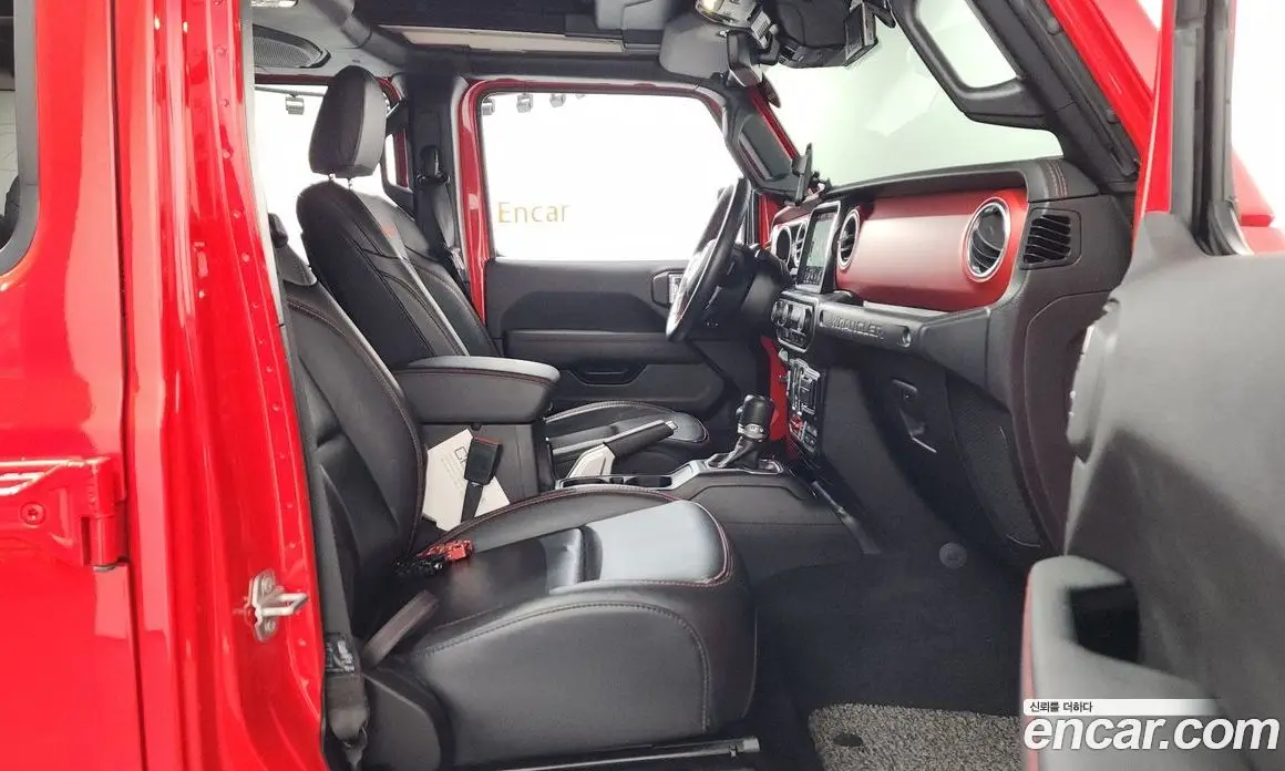 Jeep Wrangler 2021 2.0 автомат (гидро), фото 22 Jeep Wrangler 2021 2.0 автомат (гидро), фото 22
