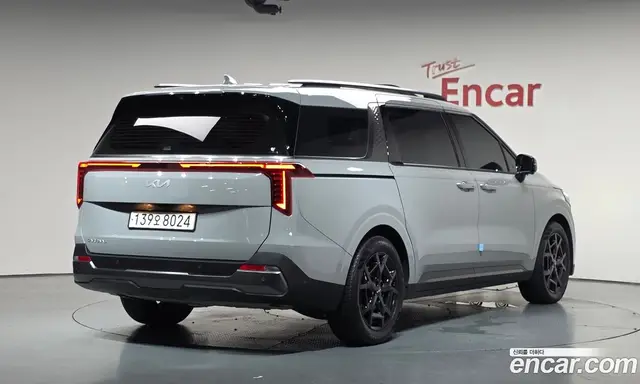 Kia Carnival 2024 2.2 автомат (гидро), миниатюра 1 Kia Carnival 2024 2.2 автомат (гидро), миниатюра 1