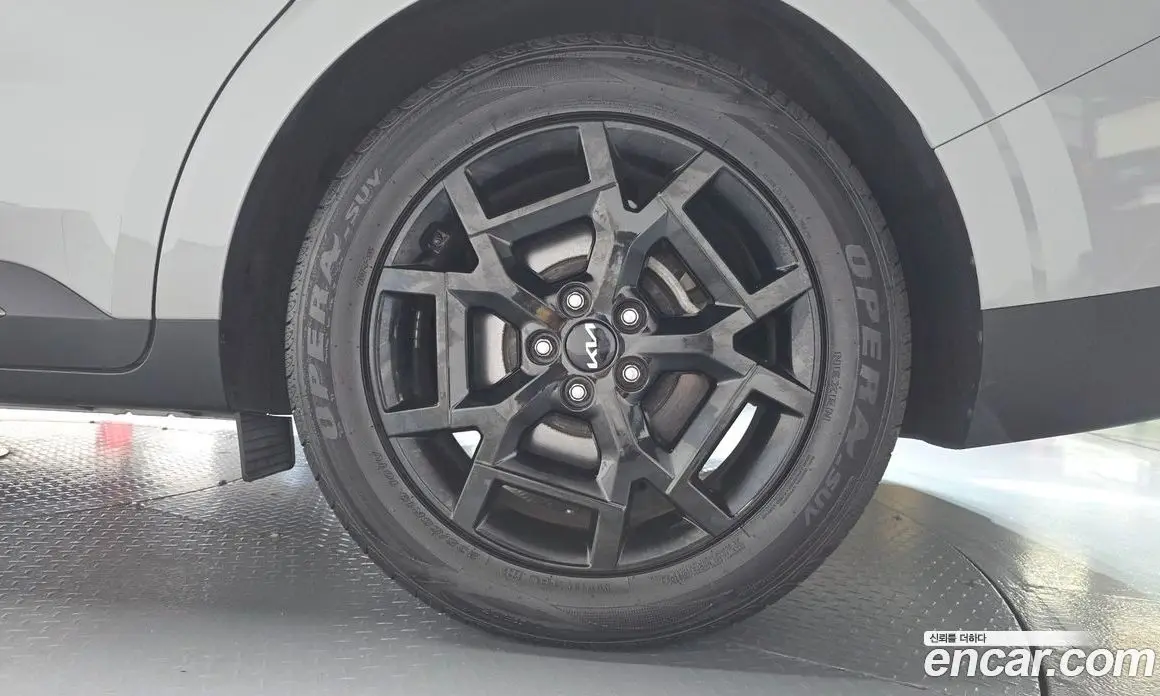 Kia Carnival 2024 2.2 автомат (гидро), фото 6 Kia Carnival 2024 2.2 автомат (гидро), фото 6