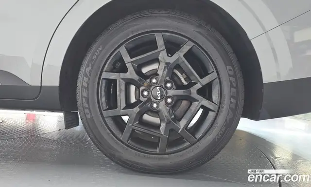 Kia Carnival 2024 2.2 автомат (гидро), миниатюра 6 Kia Carnival 2024 2.2 автомат (гидро), миниатюра 6