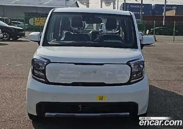 Kia Ray 2025 1.0 автомат (гидро), миниатюра 1 Kia Ray 2025 1.0 автомат (гидро), миниатюра 1