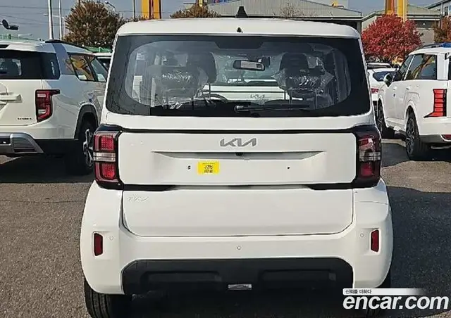Kia Ray 2025 1.0 автомат (гидро), миниатюра 3 Kia Ray 2025 1.0 автомат (гидро), миниатюра 3