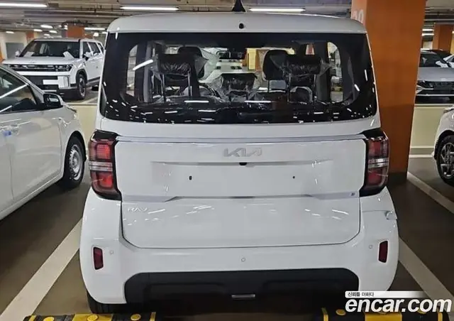 Kia Ray 2026 1.0 автомат (гидро), миниатюра 3 Kia Ray 2026 1.0 автомат (гидро), миниатюра 3