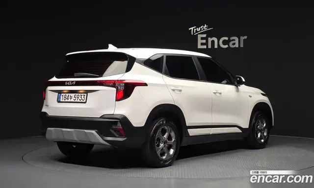 Kia Seltos 2024 1.6 автомат (гидро), миниатюра 2 Kia Seltos 2024 1.6 автомат (гидро), миниатюра 2
