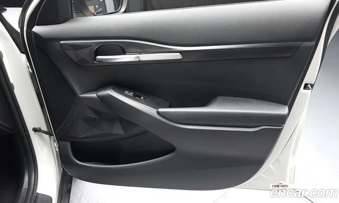 Kia Seltos 2024 1.6 автомат (гидро), фото 14 Kia Seltos 2024 1.6 автомат (гидро), фото 14