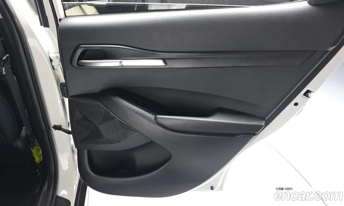 Kia Seltos 2024 1.6 автомат (гидро), фото 15 Kia Seltos 2024 1.6 автомат (гидро), фото 15