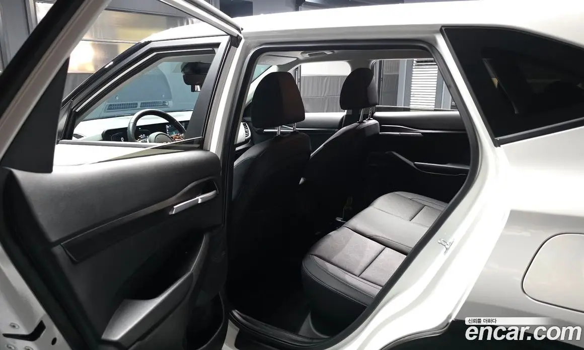Kia Seltos 2024 1.6 автомат (гидро), фото 16 Kia Seltos 2024 1.6 автомат (гидро), фото 16