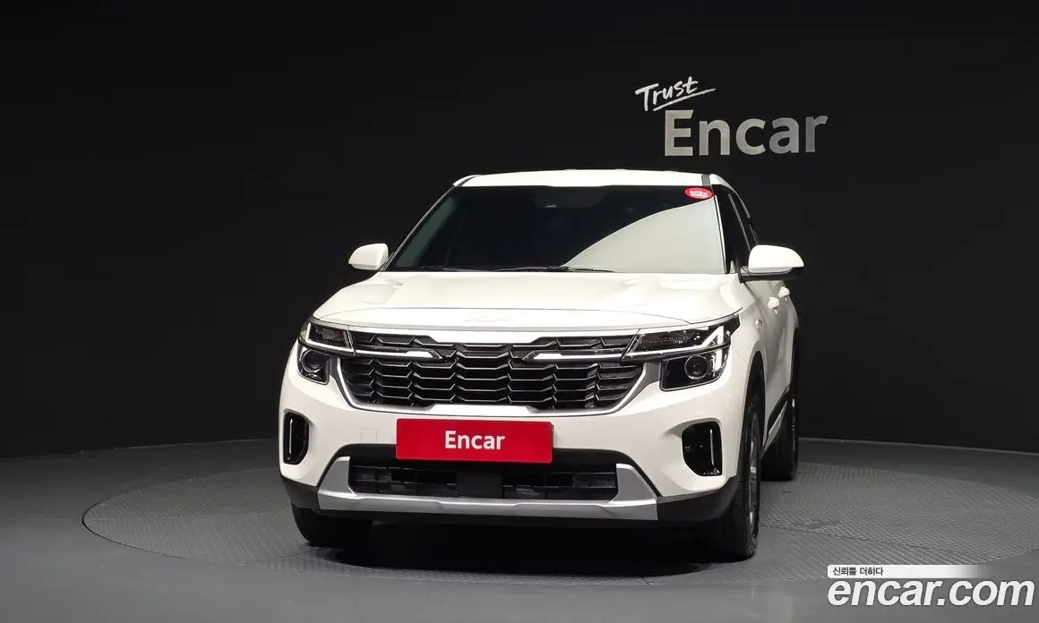 Kia Seltos 2024 1.6 автомат (гидро), фото 3 Kia Seltos 2024 1.6 автомат (гидро), фото 3