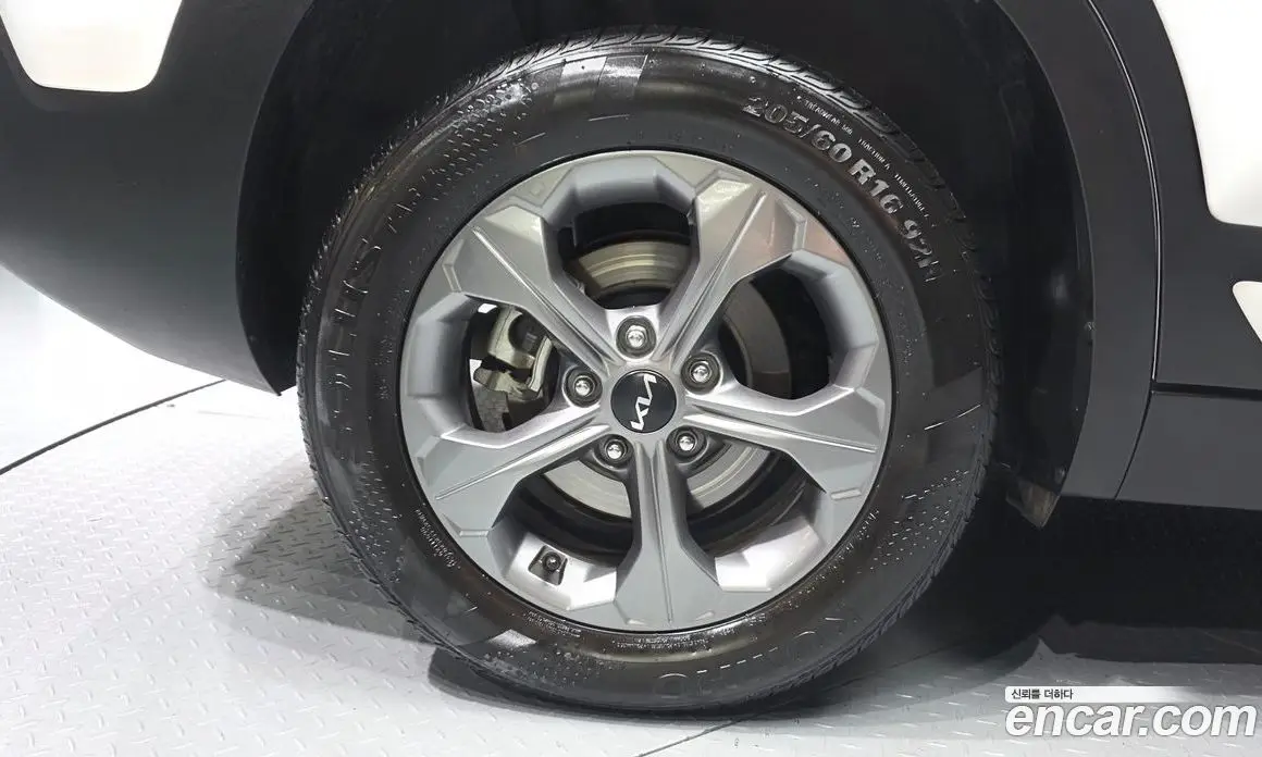 Kia Seltos 2024 1.6 автомат (гидро), фото 5 Kia Seltos 2024 1.6 автомат (гидро), фото 5