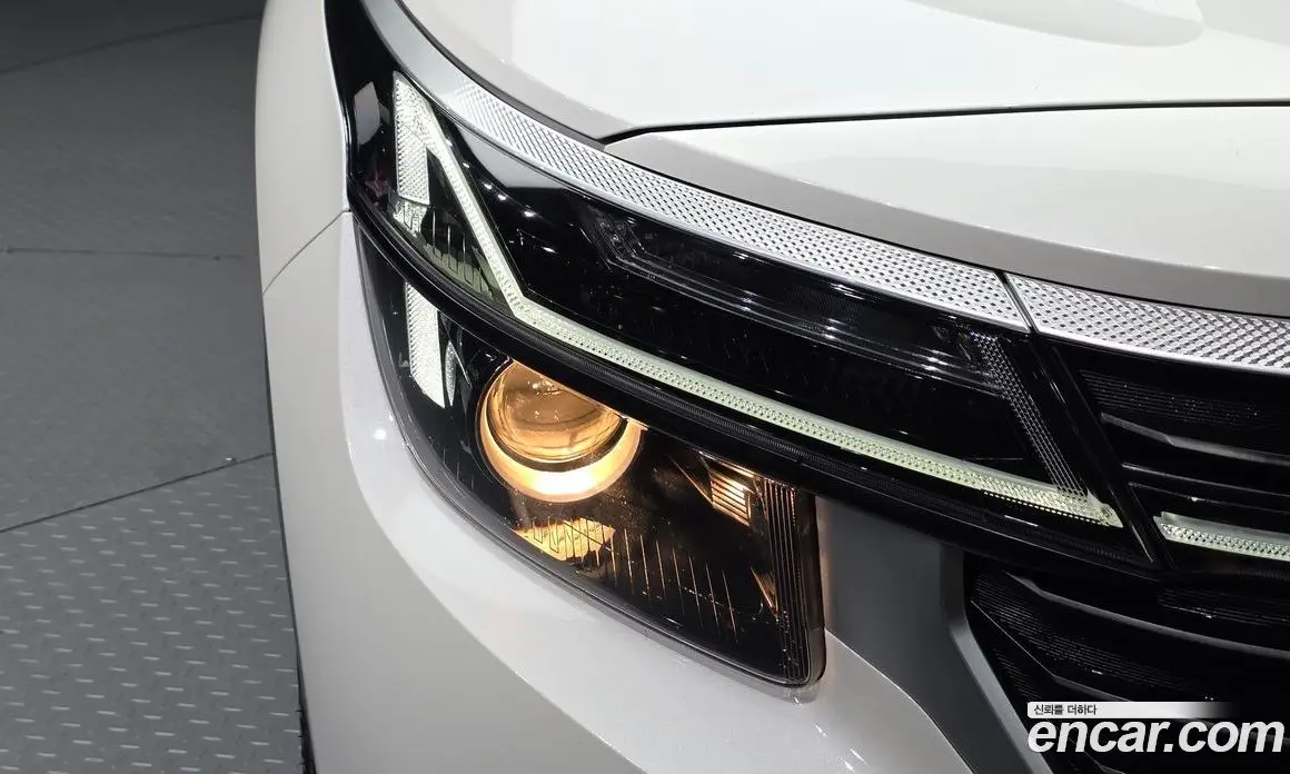 Kia Seltos 2024 1.6 автомат (гидро), фото 8 Kia Seltos 2024 1.6 автомат (гидро), фото 8
