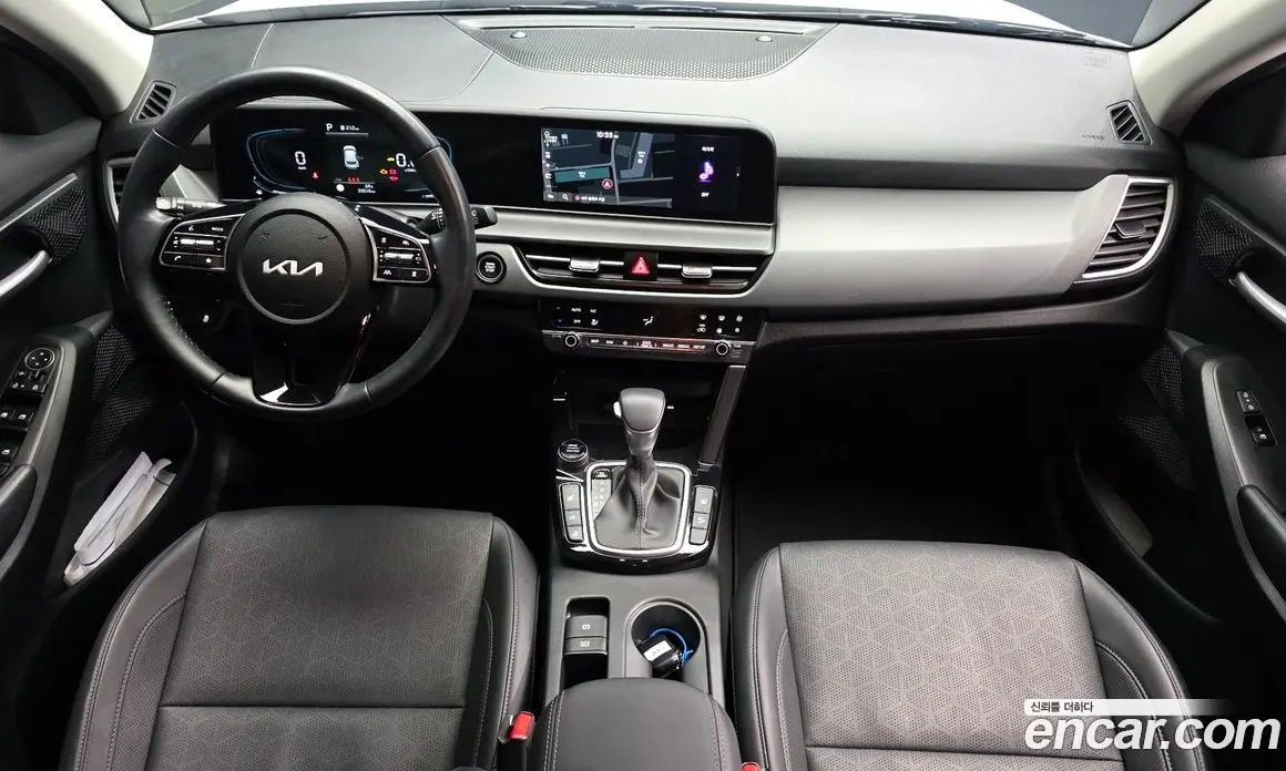 Kia Seltos 2024 1.6 автомат (гидро), фото 10 Kia Seltos 2024 1.6 автомат (гидро), фото 10