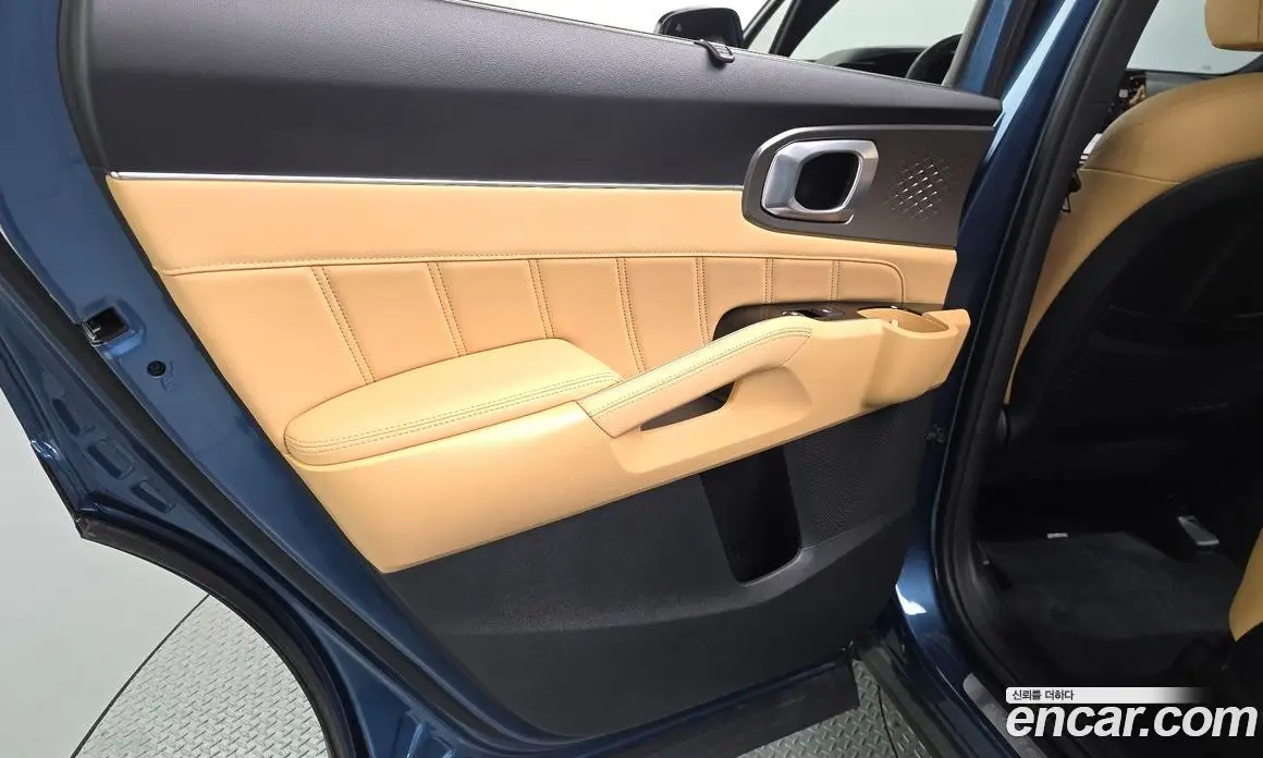 Kia Sorento 2021 2.5 автомат (гидро), фото 15 Kia Sorento 2021 2.5 автомат (гидро), фото 15