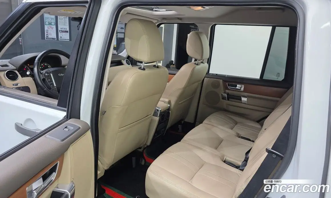 Land Rover Discovery 2015 3.0 автомат (гидро), фото 11 Land Rover Discovery 2015 3.0 автомат (гидро), фото 11
