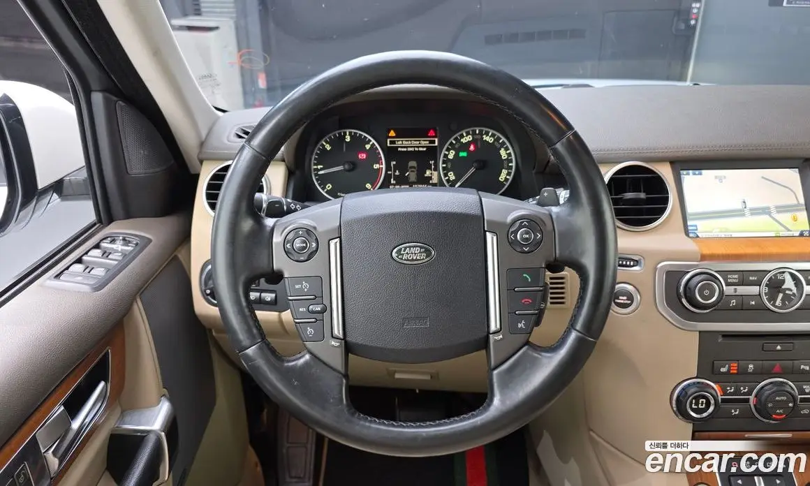 Land Rover Discovery 2015 3.0 автомат (гидро), фото 13 Land Rover Discovery 2015 3.0 автомат (гидро), фото 13
