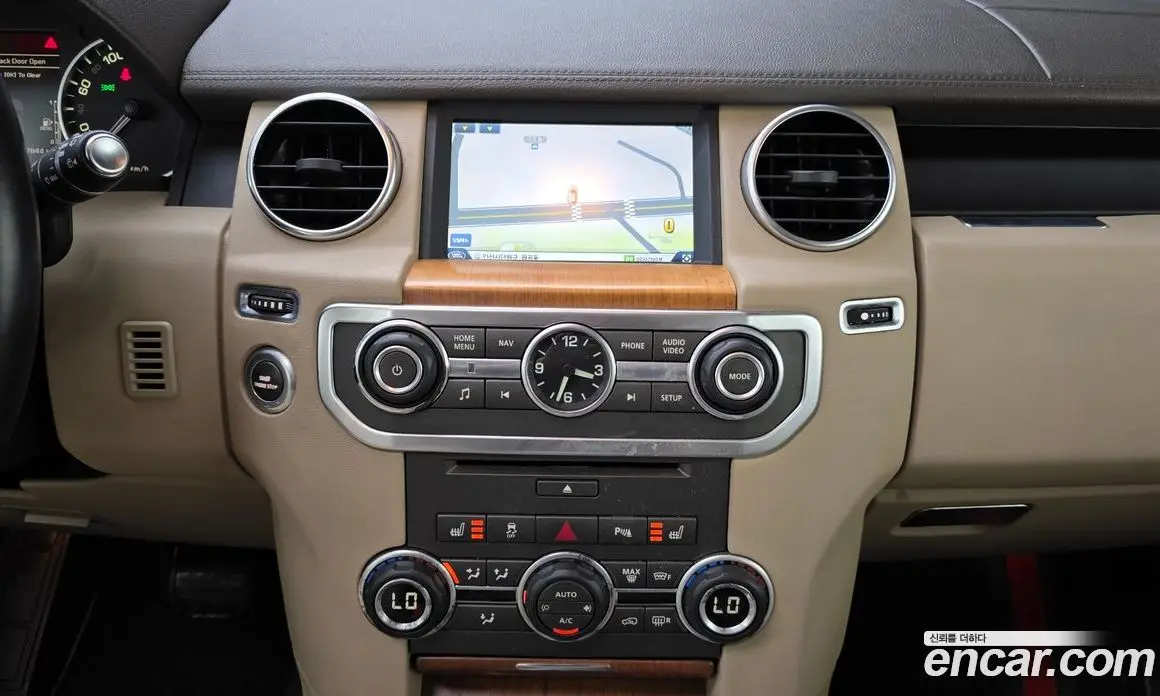 Land Rover Discovery 2015 3.0 автомат (гидро), фото 18 Land Rover Discovery 2015 3.0 автомат (гидро), фото 18