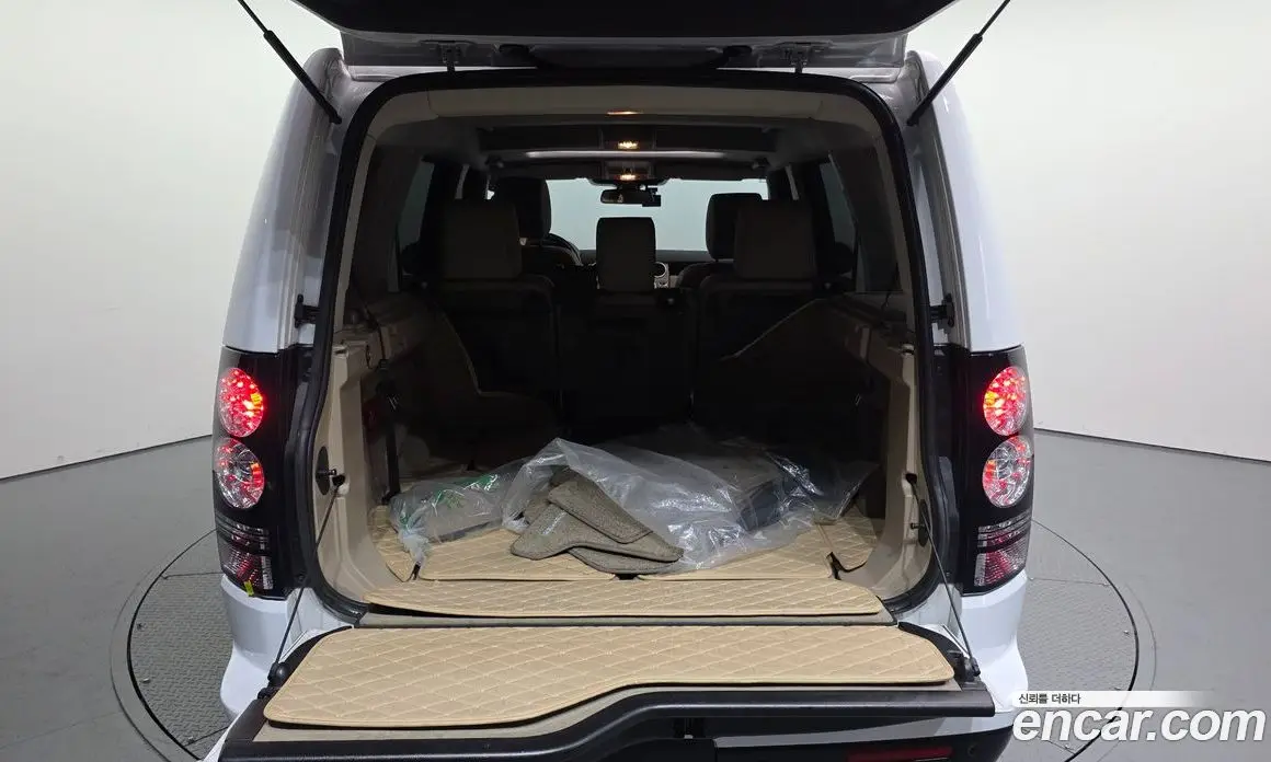 Land Rover Discovery 2015 3.0 автомат (гидро), фото 19 Land Rover Discovery 2015 3.0 автомат (гидро), фото 19