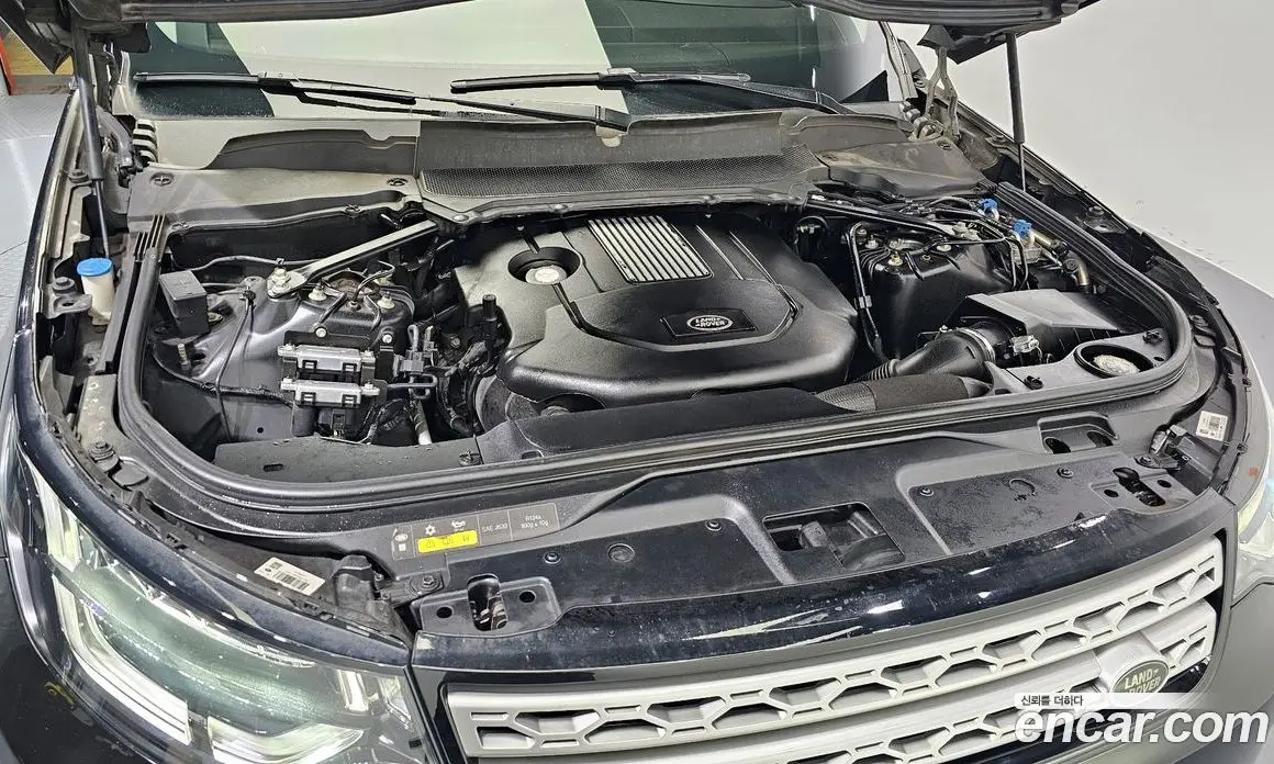 Land Rover Discovery 2017 3.0 автомат (гидро), фото 6