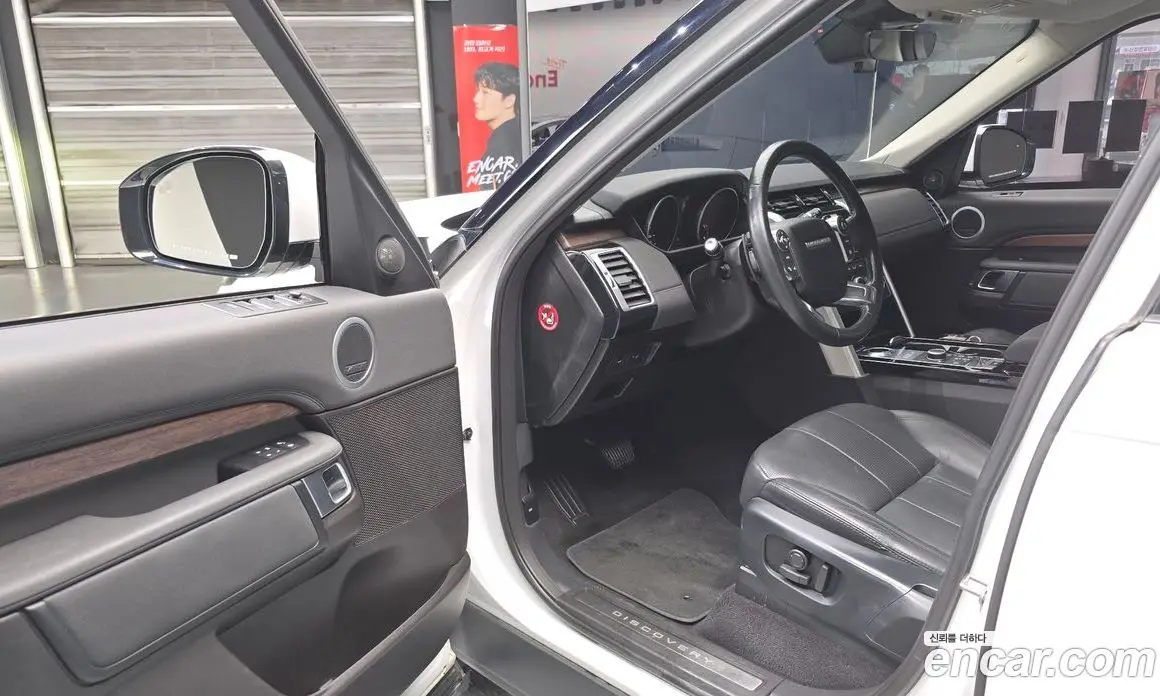 Land Rover Discovery 2017 3.0 автомат (гидро), фото 11 Land Rover Discovery 2017 3.0 автомат (гидро), фото 11