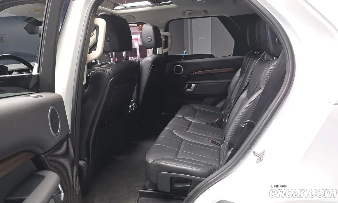 Land Rover Discovery 2017 3.0 автомат (гидро), фото 13 Land Rover Discovery 2017 3.0 автомат (гидро), фото 13
