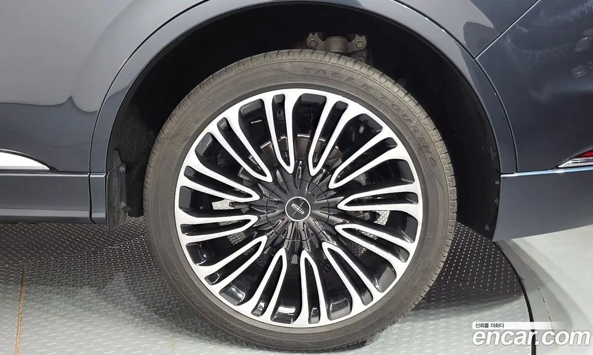 Lincoln Aviator 2022 3.0 автомат (гидро), фото 7 Lincoln Aviator 2022 3.0 автомат (гидро), фото 7